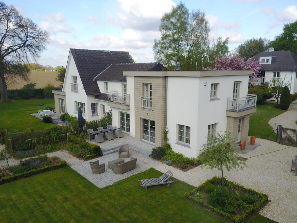 Le Chataignier Hotel Wezembeek-Oppem Exterior photo